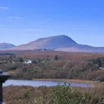5br House By Travel Lets Homes Donegal With Sweeping & Hill Views Semesterbostad Carrigart