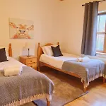 Semesterbostad 5br House By Travel Lets Homes Donegal With Sweeping & Hill Views *