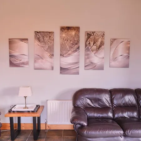 5 Bedroom House By Travel Lets Homes Donegal With Sweeping & Hill Views 別荘 *