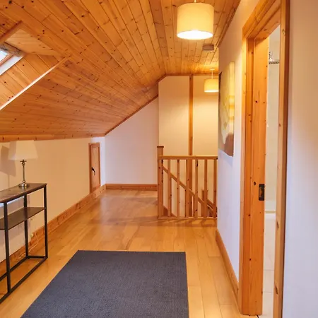 別荘 5 Bedroom House By Travel Lets Homes Donegal With Sweeping & Hill Views