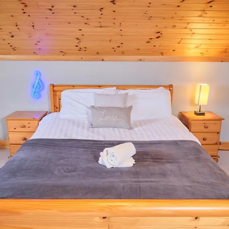 別荘 5 Bedroom House By Travel Lets Homes Donegal With Sweeping & Hill Views
