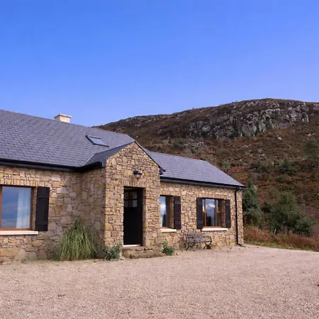 5 Bedroom House By Travel Lets Homes Donegal With Sweeping & Hill Views 別荘 Carrigart