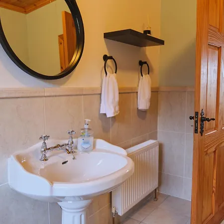 5 Bedroom House By Travel Lets Homes Donegal With Sweeping & Hill Views Dom wakacyjny *