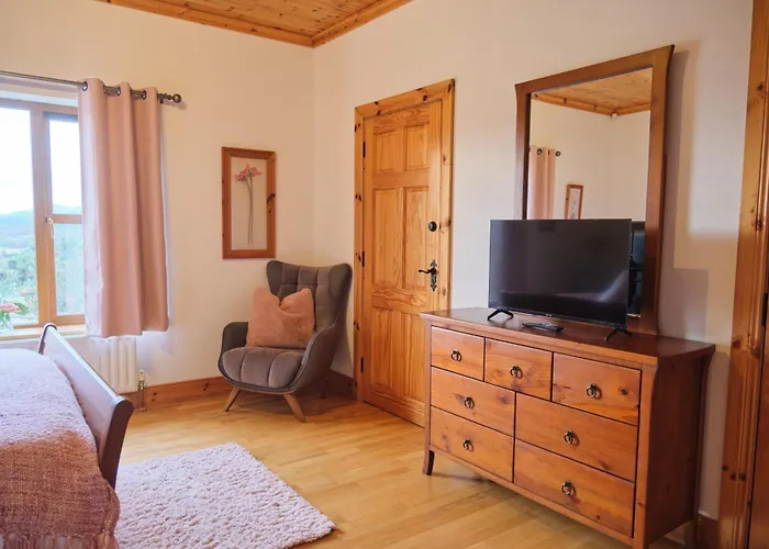 Casa de Férias 5br House By Travel Lets Homes Donegal With Sweeping & Hill Views *